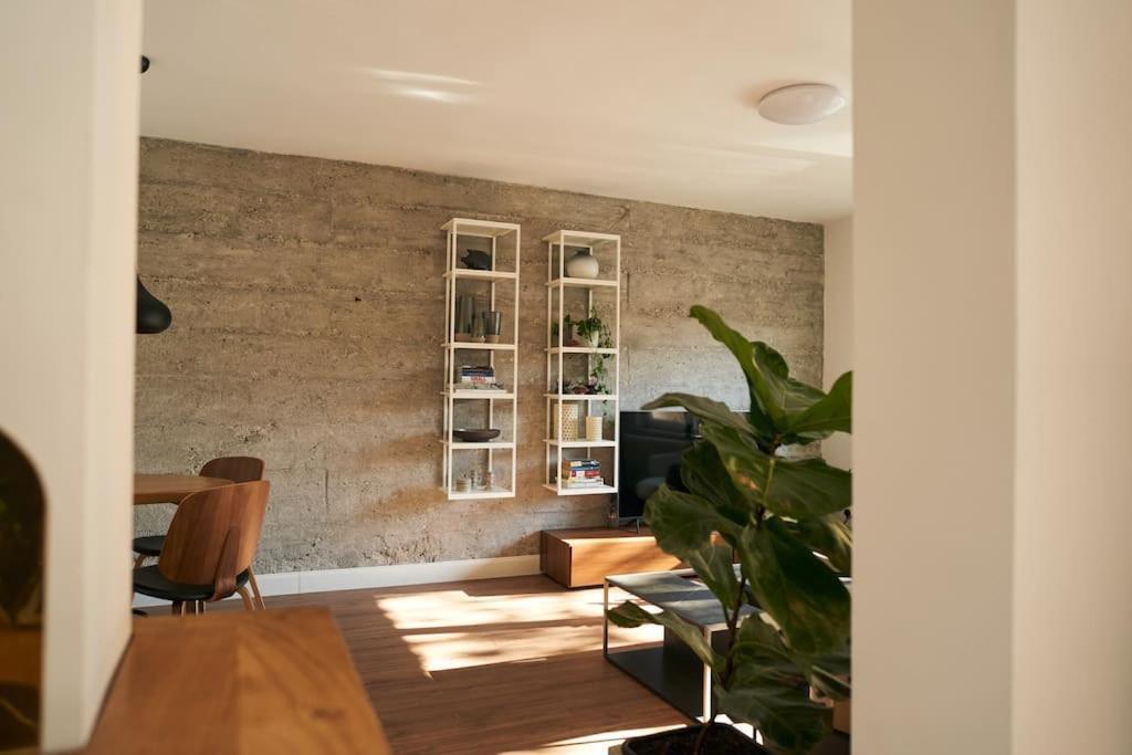 Ultracentral Two Rooms Apartment In บูคาเรสต์ ภายนอก รูปภาพ