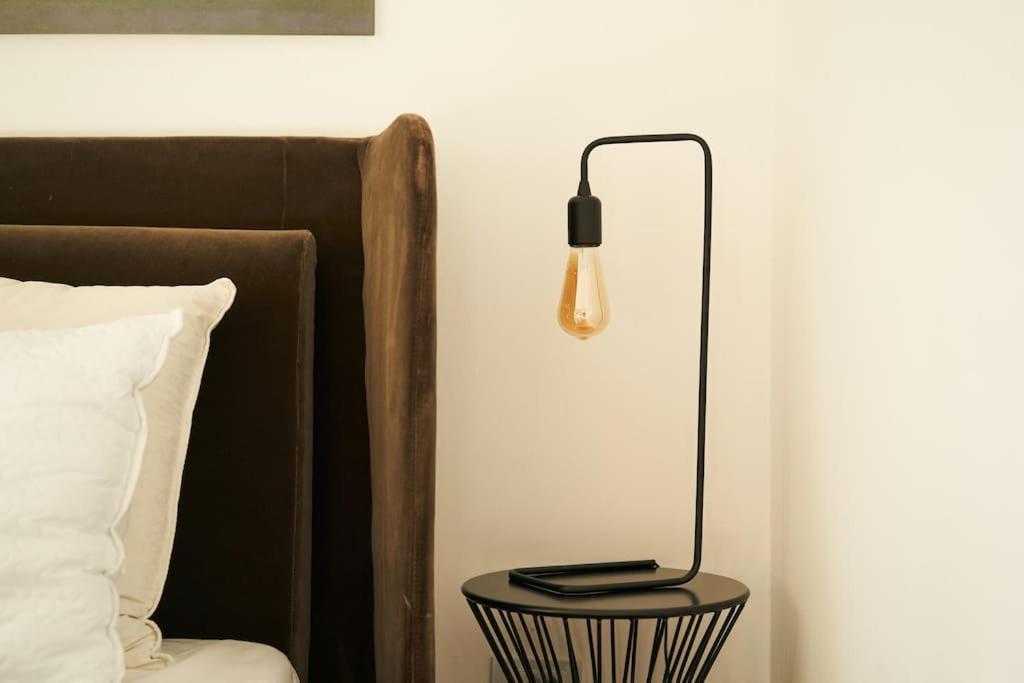 Ultracentral Two Rooms Apartment In บูคาเรสต์ ภายนอก รูปภาพ
